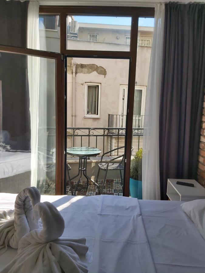 Utarit Hotel Κωνσταντινούπολη Εξωτερικό φωτογραφία A room at the hotel