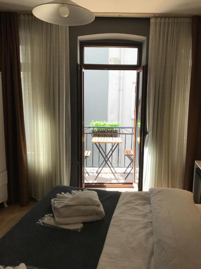 Utarit Hotel Κωνσταντινούπολη Εξωτερικό φωτογραφία A room at the hotel