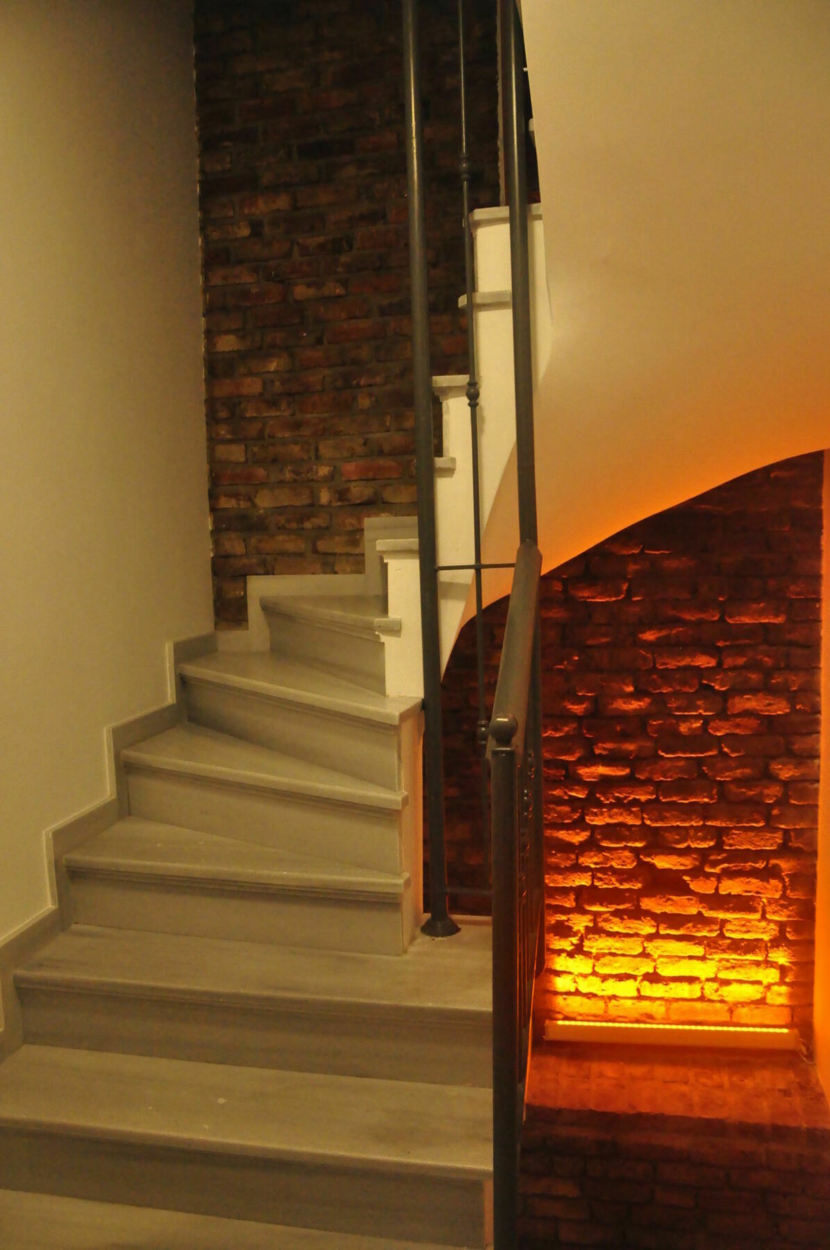 Utarit Hotel Κωνσταντινούπολη Εξωτερικό φωτογραφία A spiral staircase